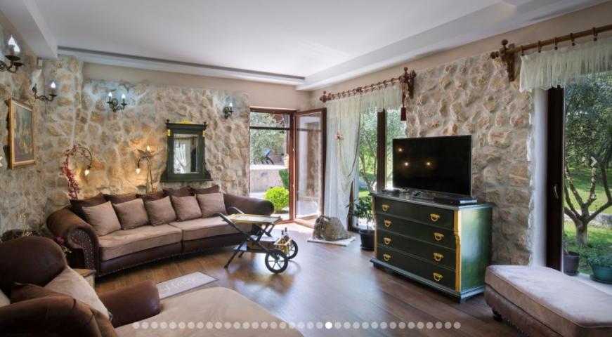 Kotor, Prcanj - villa with a plot, on the first line from the sea