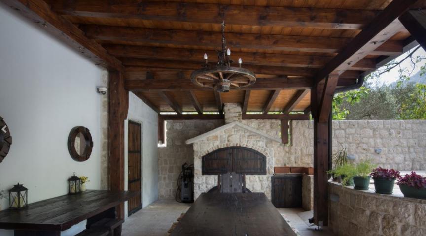 Kotor, Prcanj - villa with a plot, on the first line from the sea