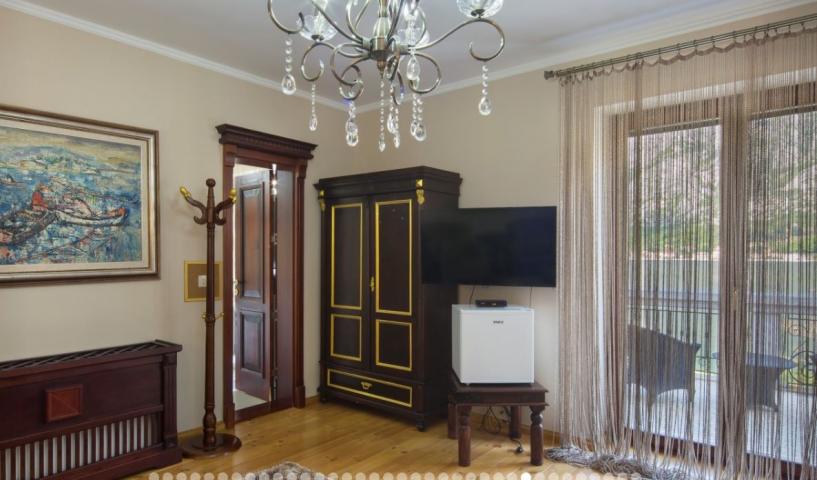 Kotor, Prcanj - villa with a plot, on the first line from the sea
