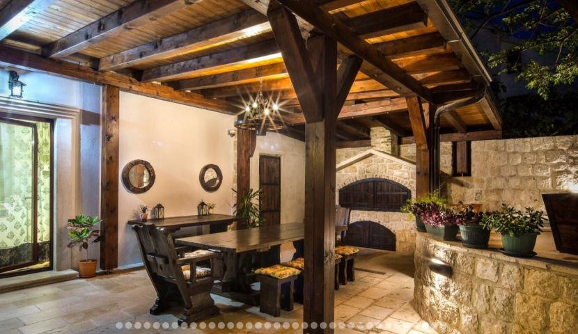 Kotor, Prcanj - villa with a plot, on the first line from the sea