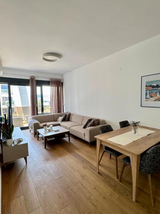 Two-bedroom apartment with sea views in Soho City