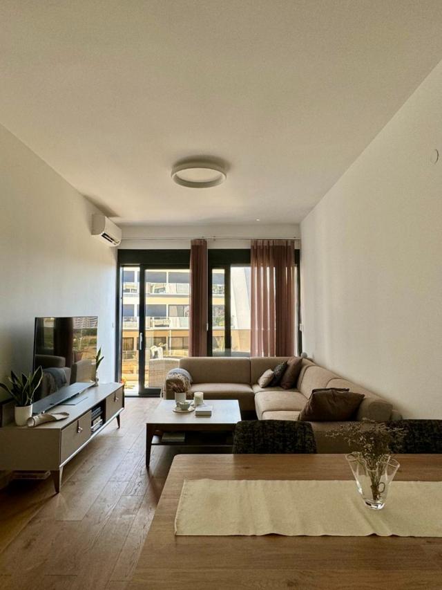 Two-bedroom apartment with sea views in Soho City