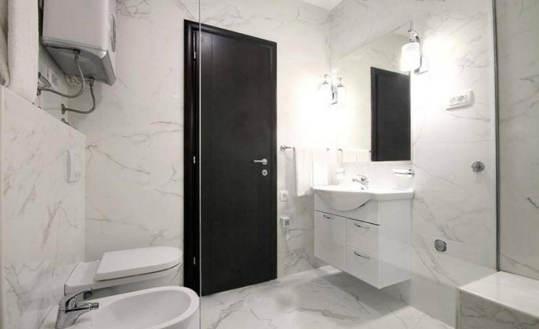 Luxury apartment with direct sea view in 4-star complex Shine, Becici (Budva)