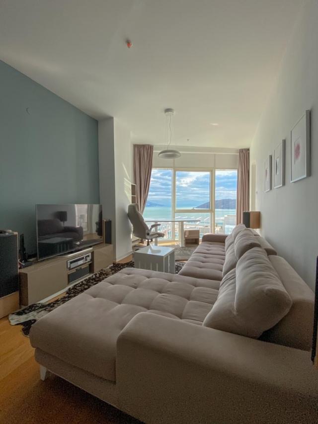 Exclusive three-room apartment in the Tre Cannet building