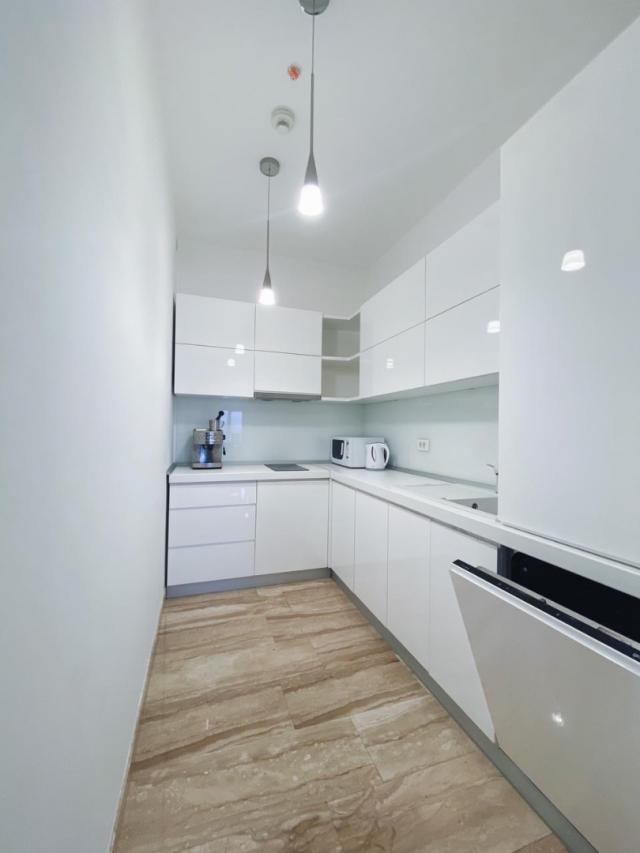 Exclusive three-room apartment in the Tre Cannet building