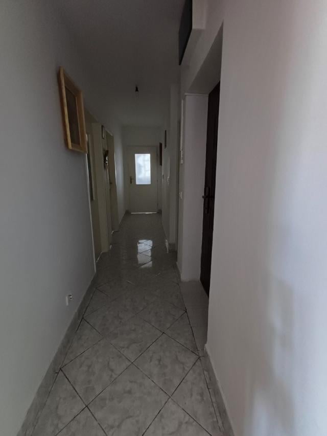 Three-room apartment in the center of Bar!