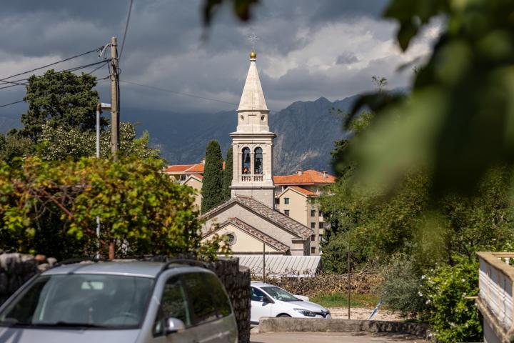 House for sale in Škaljari, Bay of Kotor!