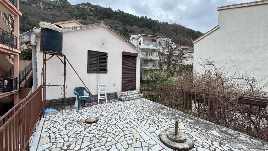 House in Budva, Podkašljun area
