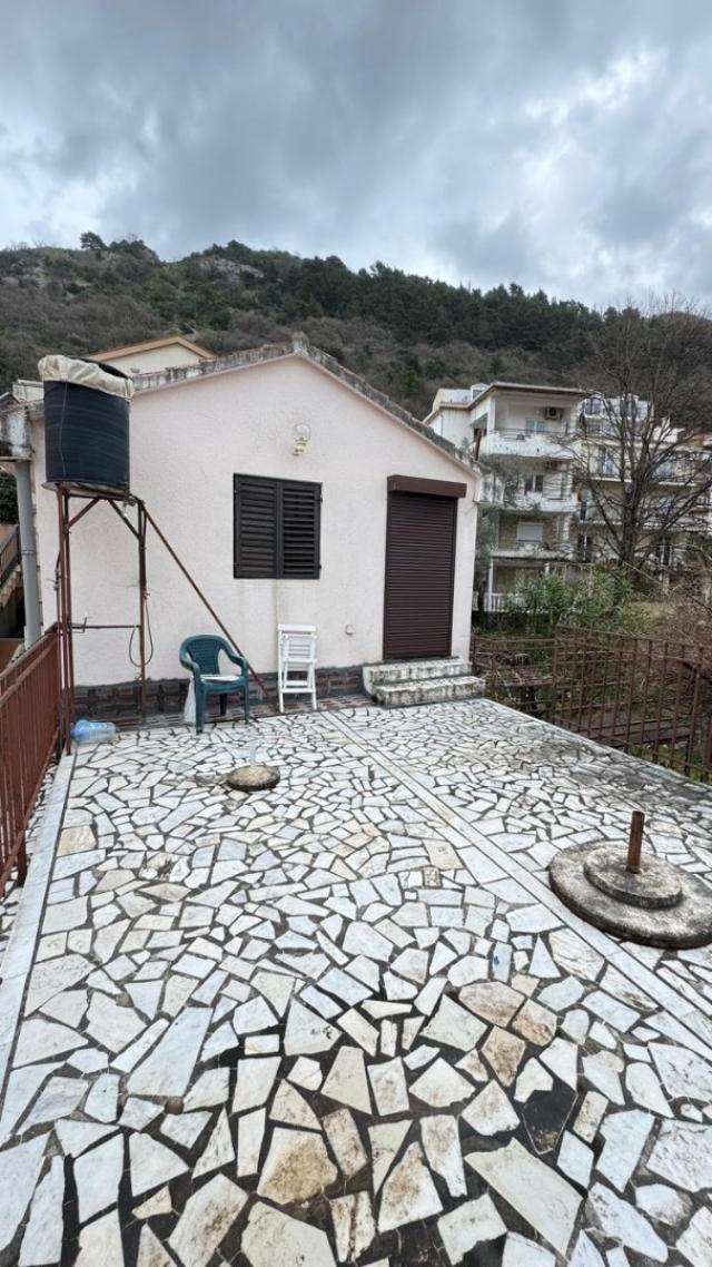 House in Budva, Podkašljun area