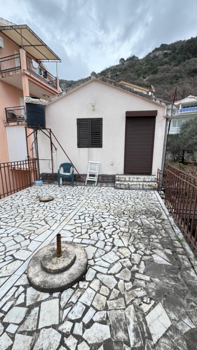 House in Budva, Podkašljun area