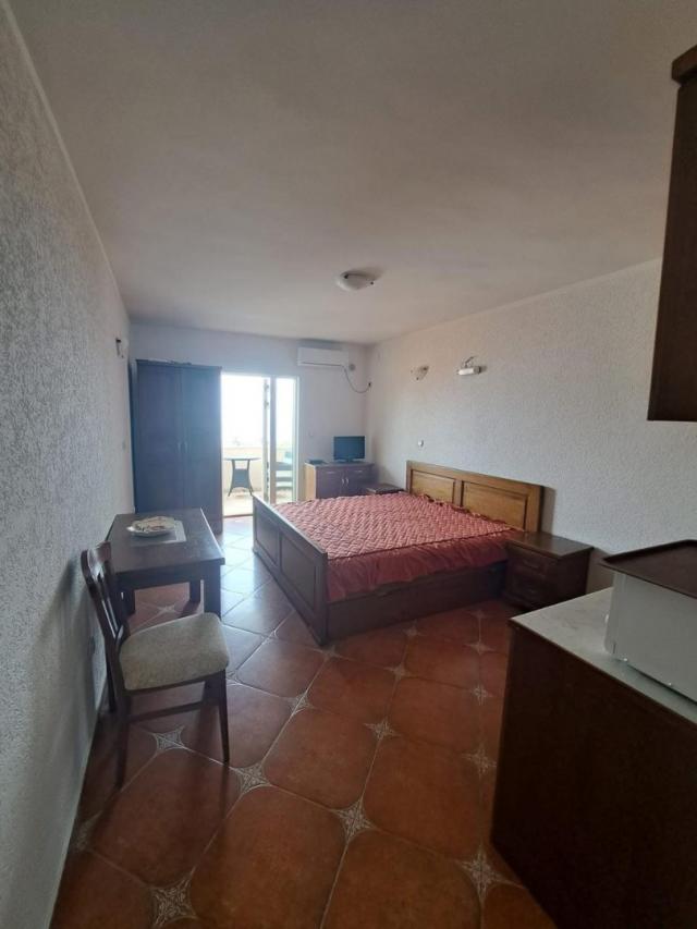 Studio with sea view in Utjeha, Hladná Uvala, Urgent sale. 