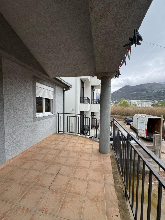 For sale spacious house in the area of Green Market, Bar