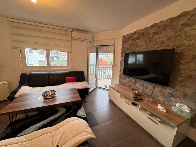 For sale spacious house in the area of Green Market, Bar