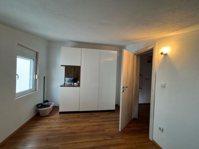 For sale spacious house in the area of Green Market, Bar