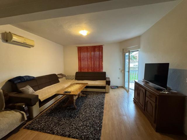 For sale spacious house in the area of Green Market, Bar