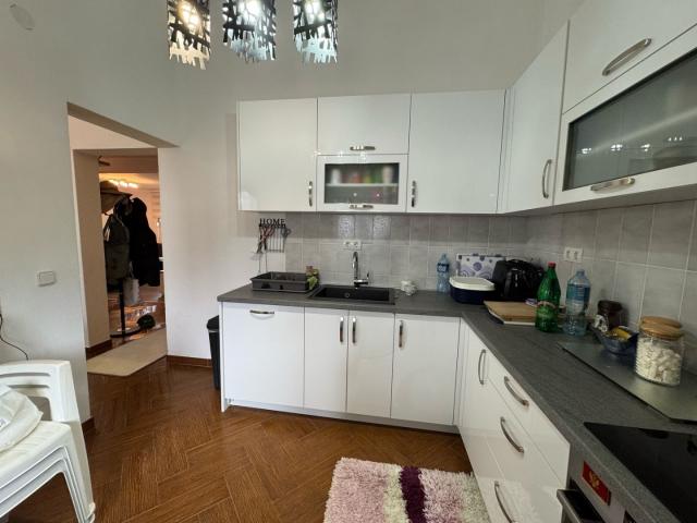 For sale spacious house in the area of Green Market, Bar
