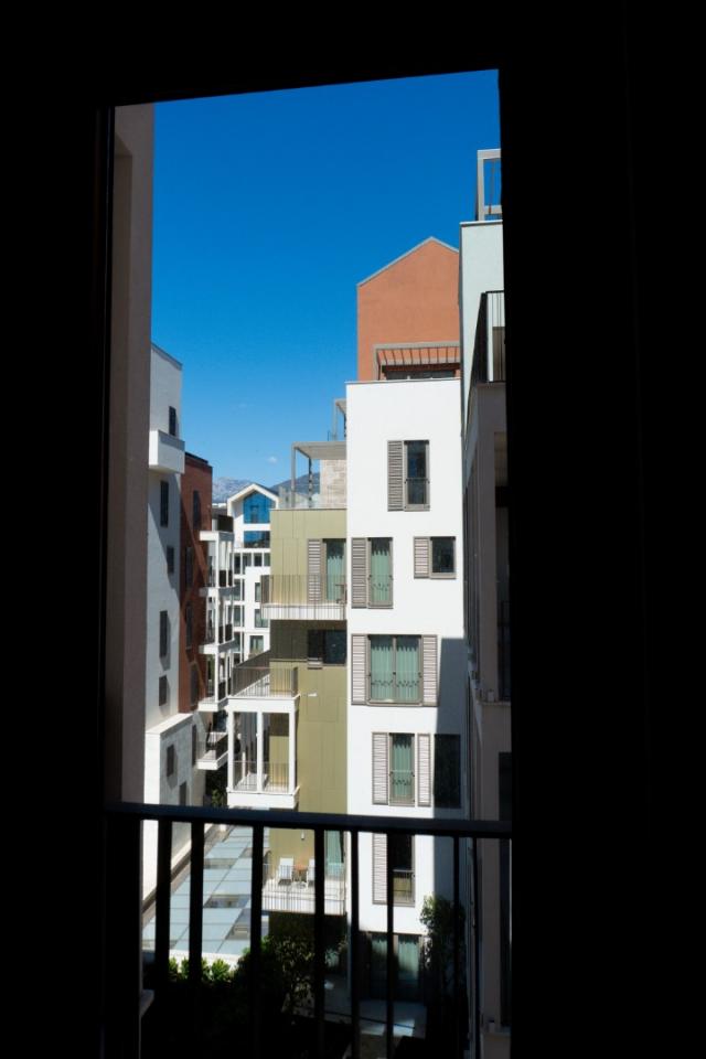 Modern 1 bedroom apartment near Porto Montenegro, Tivat
