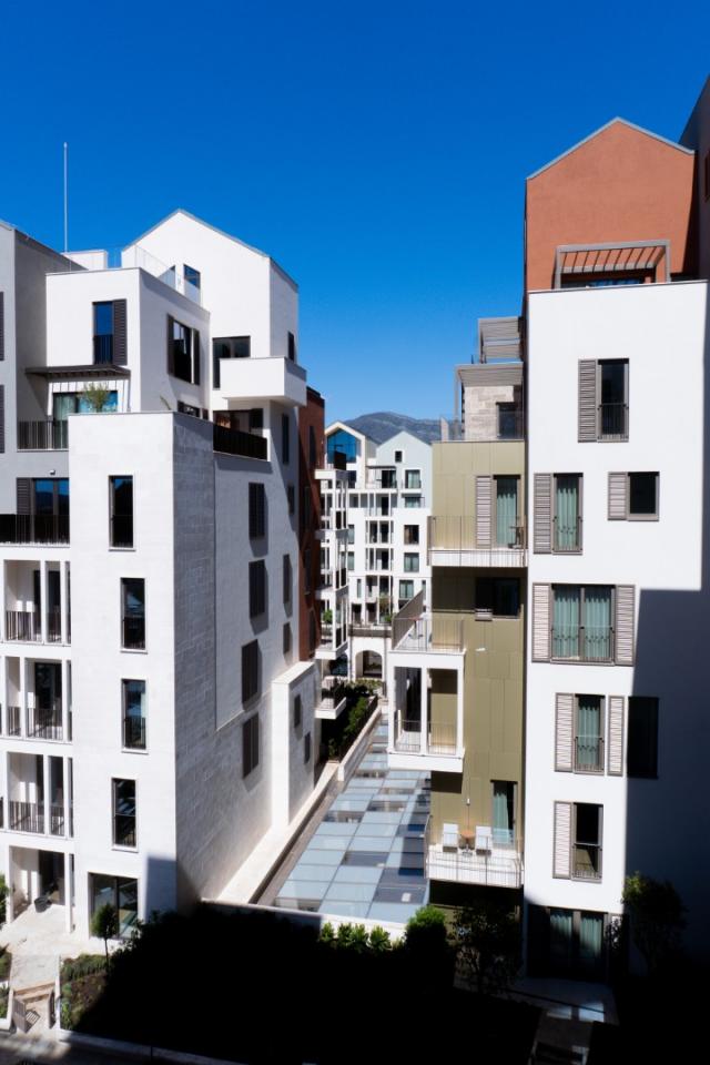 Modern 1 bedroom apartment near Porto Montenegro, Tivat
