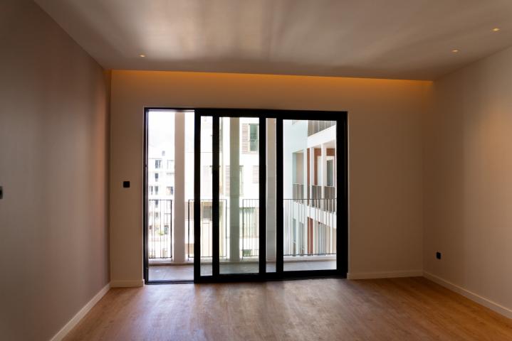 Modern 1 bedroom apartment near Porto Montenegro, Tivat