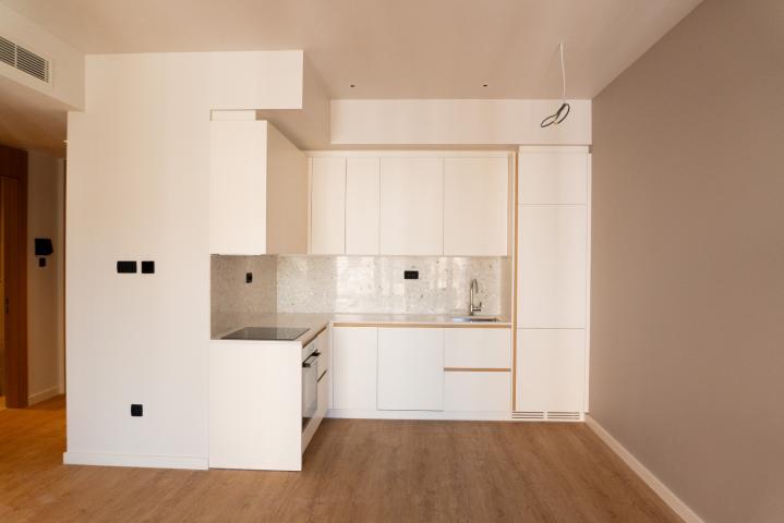 Modern 1 bedroom apartment near Porto Montenegro, Tivat