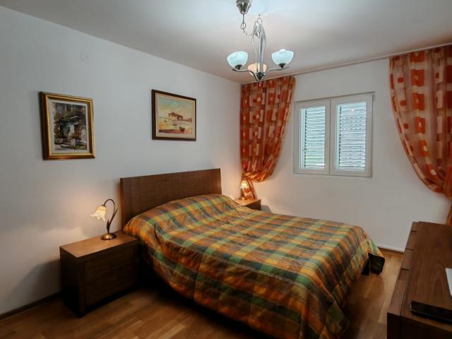 Petrovac. 2 bedroom apartment near the sea, 260,000 €