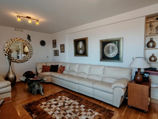 Petrovac. 2 bedroom apartment near the sea, 260,000 €