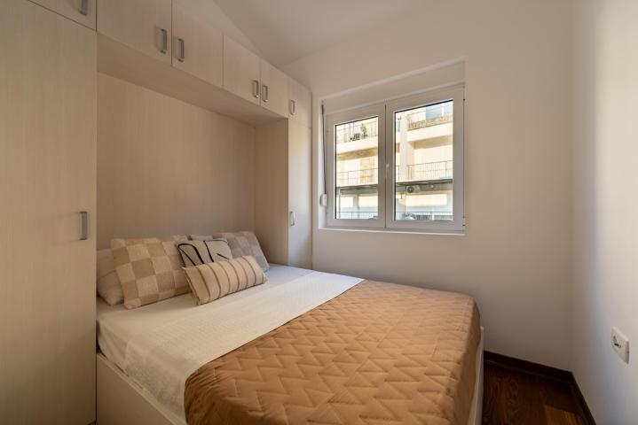 Bright and cozy 2-bedroom apartment with sea view in Przno, Budva Riviera. 