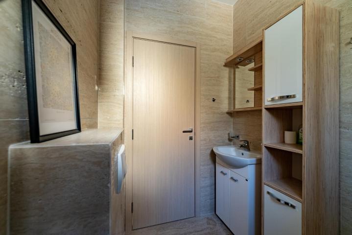 Bright and cozy 2-bedroom apartment with sea view in Przno, Budva Riviera. 