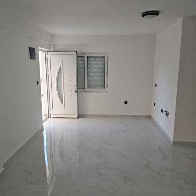 Start of sales of apartments and studios in a new building, Dobra Voda, Bar