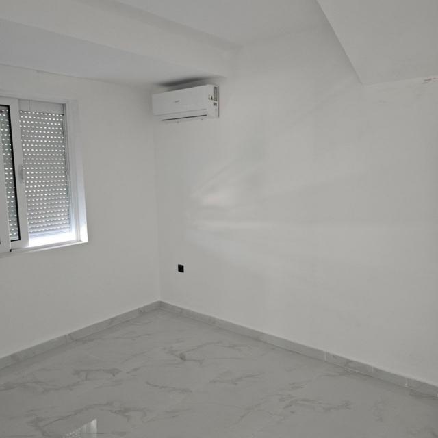 Start of sales of apartments and studios in a new building, Dobra Voda, Bar