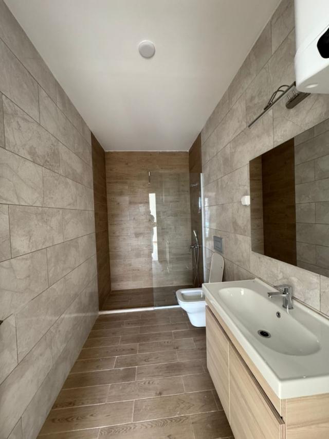 New 2-bedroom apartment in a premium complex with a swimming pool in Bar. 