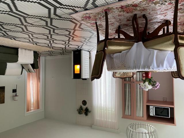 House for sale near the river, surrounded by nature, in the town of Belo Pole, village of Voljavac