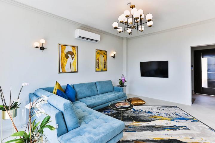 Townhouse with panoramic views of the Adriatic Sea in a gated complex in the Budva Riviera