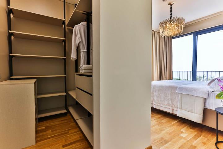 Townhouse with panoramic views of the Adriatic Sea in a gated complex in the Budva Riviera