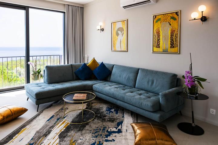 Townhouse with panoramic views of the Adriatic Sea in a gated complex in the Budva Riviera