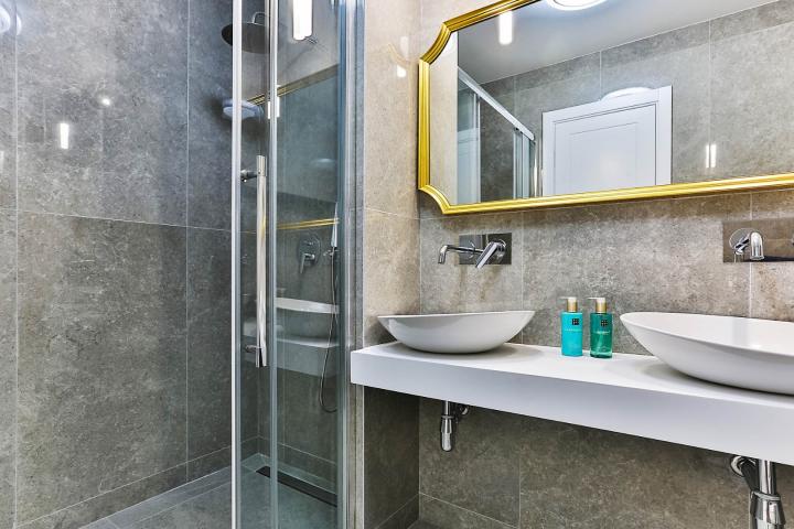 Townhouse with panoramic views of the Adriatic Sea in a gated complex in the Budva Riviera