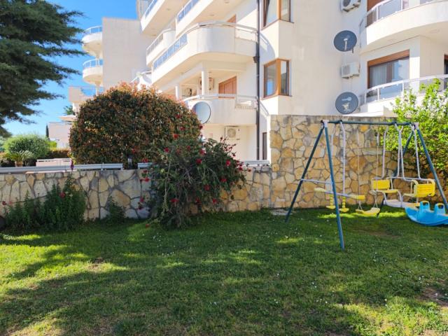 Large apartment with garage space for sale in Dobrye Vody