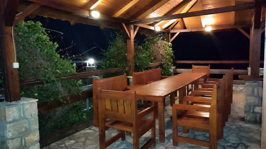 Large apartment with garage space for sale in Dobrye Vody