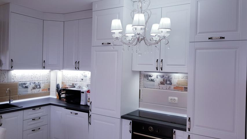 Large apartment with garage space for sale in Dobrye Vody