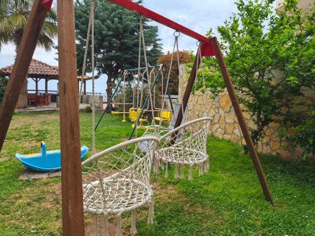 Large apartment with garage space for sale in Dobrye Vody