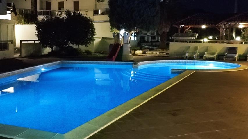 Large apartment with garage space for sale in Dobrye Vody