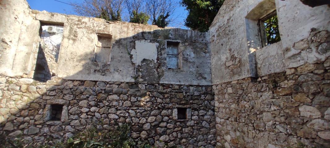 Mediterranean-style stone house with sea views in Sutomore for sale
