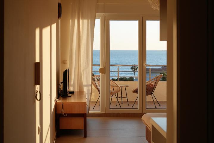 Apartment with panoramic sea view, Uteha, Bar Riviera