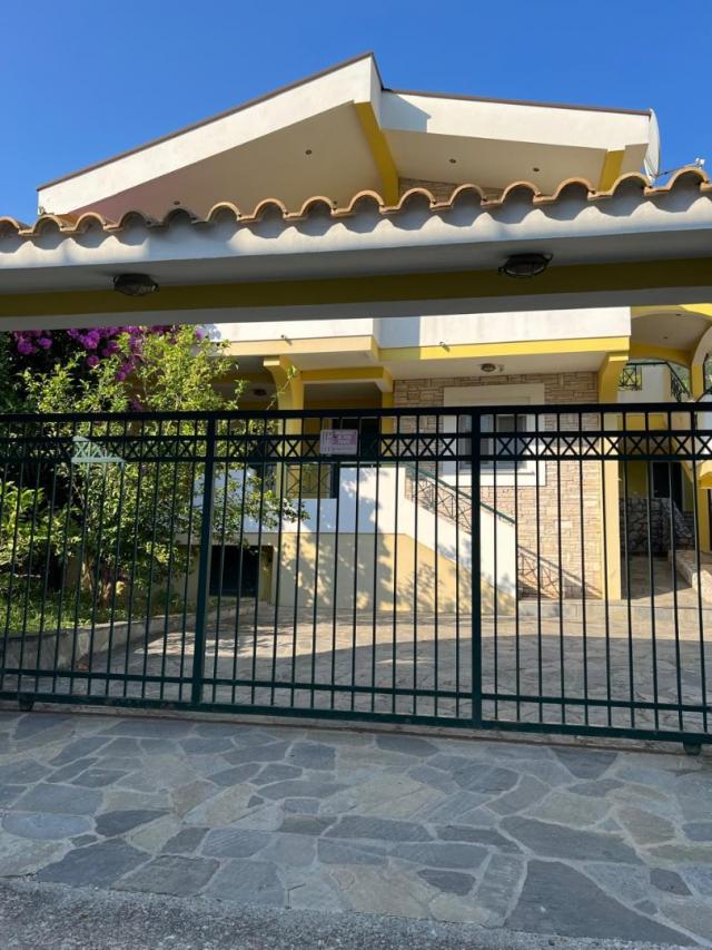 A cozy two-story house in Sutomore is for sale. 