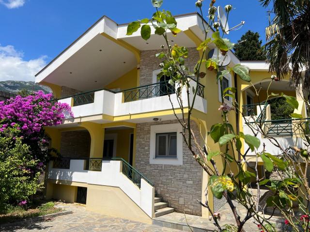 A cozy two-story house in Sutomore is for sale. 