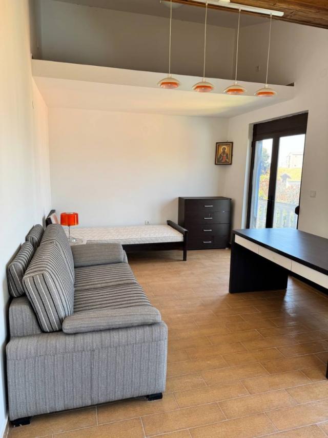 A legally-owned three-story house in Utekha (Bar) is for sale. 