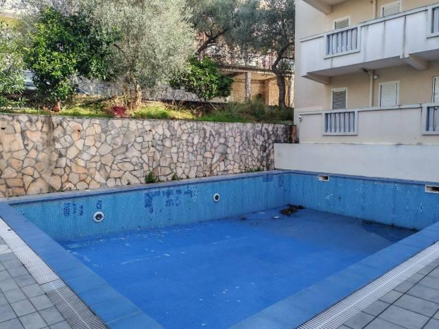 One-bedroom apartment with sea view in Petrovac for sale. 