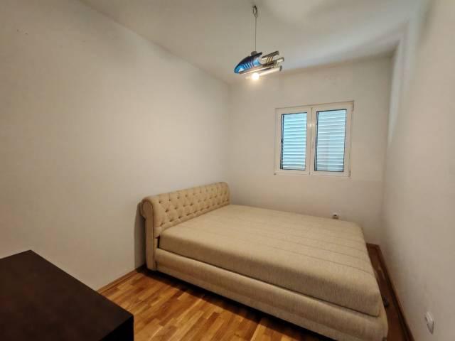 One-bedroom apartment with sea view in Petrovac for sale. 