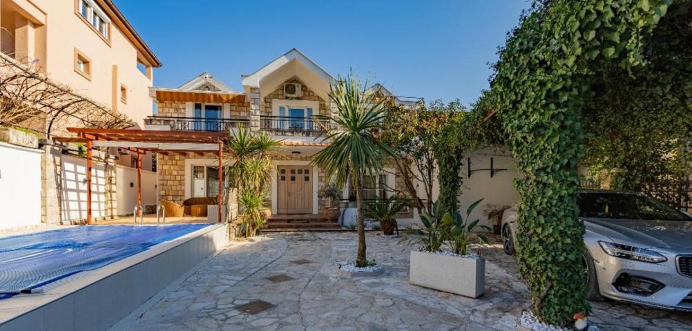 For sale: a spacious, legally energy-independent house in Tivat