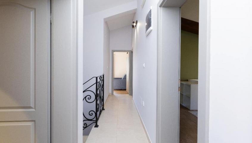 For sale: a spacious, legally energy-independent house in Tivat
